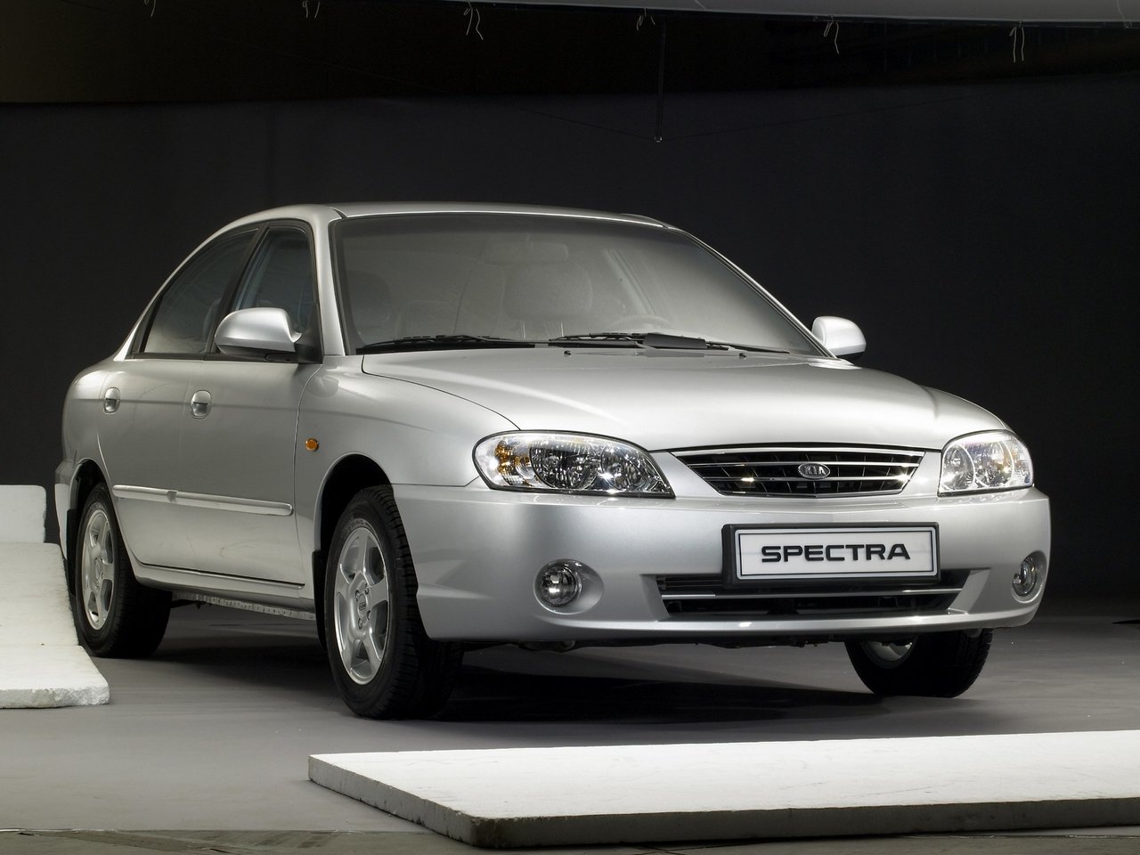 I Рестайлинг 2 (2004–2011)
